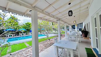 Canberra Holidays - Mirissa