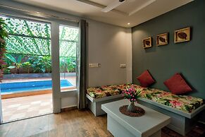 Raya Resorts