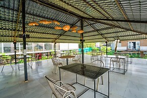 Raya Resorts