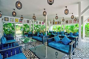Raya Resorts