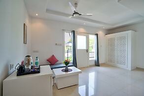 Raya Resorts
