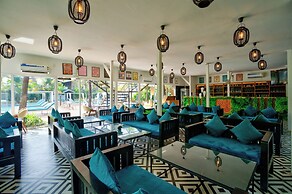 Raya Resorts