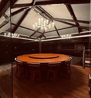 Sun Rays Inn
