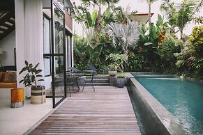 Villa Pakuk by Alfred in Bali