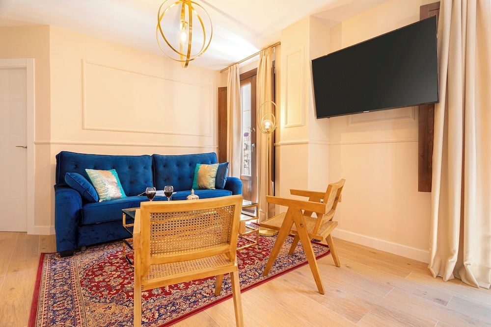 Genteel Home Mesones