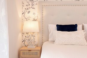 Genteel Home Mesones
