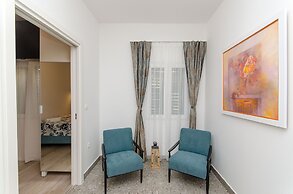 Apartment Lapis