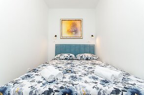 Apartment Lapis