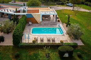 Villa Royal Green One
