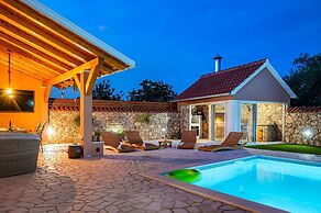 Villa Nika