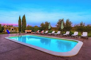 Villa Almond