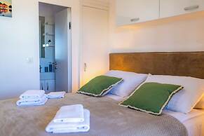 Villa Almond