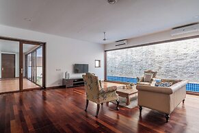 Truliv Villa Seraya