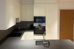 Stylish 2-bedroom Flat Haven