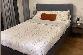 Stylish 2-bedroom Flat Haven
