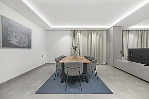 Silkhaus Rose Residency 36