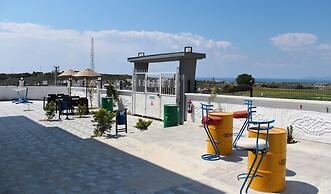 Mavi Restaurant & Apartments 3