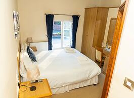 The George Hotel