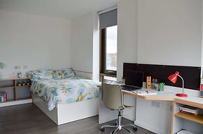 Student Only Byrom Point