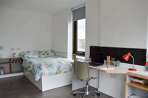 Student Only Byrom Point