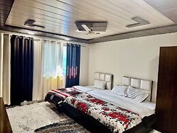 Taj Castle Homestay