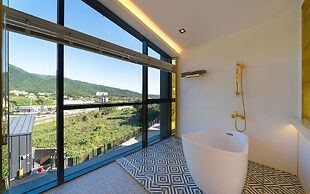 Ulsan Byeoldam Eunchae Pool Villa