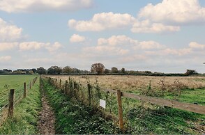 The Hayfield - From 500 Per Night