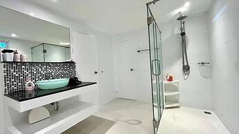 A26 - 2 Bdr Condo, Stunning Sea View, Karon Beach