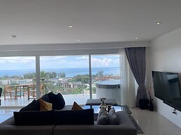 A26 - 2 Bdr Condo, Stunning Sea View, Karon Beach