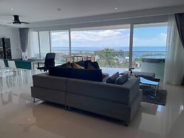 A26 - 2 Bdr Condo, Stunning Sea View, Karon Beach