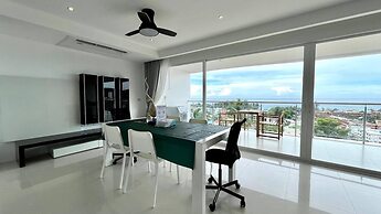 A26 - 2 Bdr Condo, Stunning Sea View, Karon Beach