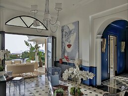 Holiday Home With Charming Patio