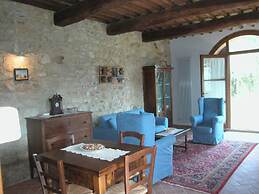 Charming Apartment With Pool and Countryside Views