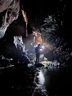 GJ TOUR and HOME STAY