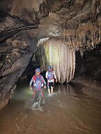 GJ TOUR and HOME STAY