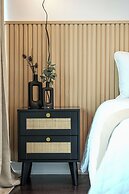 Royal York Suites
