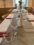 Hotel Engel Buch
