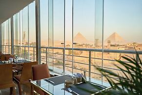 Pyramids Plateau Hotel