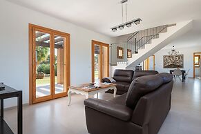 Es Regalo - Villa With Private Pool