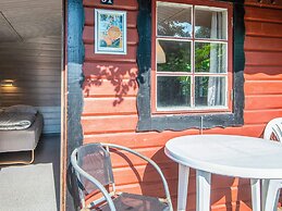 Pretty Cabin in Camping Resort