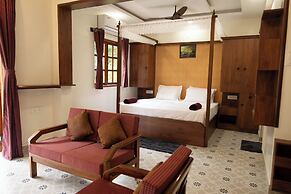 VISTAR HOLIDAYS