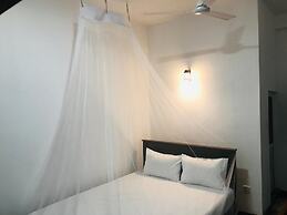 Emerald Coast Hotel Negombo