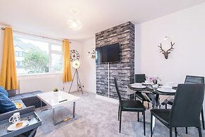 Michaelmas 2-bedroom Apartment in Coventry