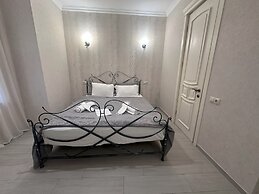 Silver 44 Hotel