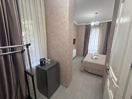 Silver 44 Hotel