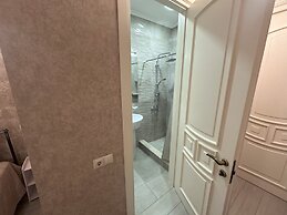 Silver 44 Hotel