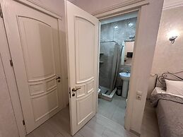 Silver 44 Hotel