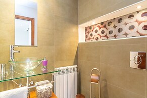 Villa in Mancor With Pool & Mountain Views