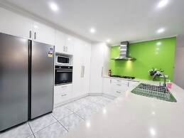 5 Bedrooms Spacious Home