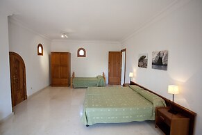 Llampudol - Villa With Pool